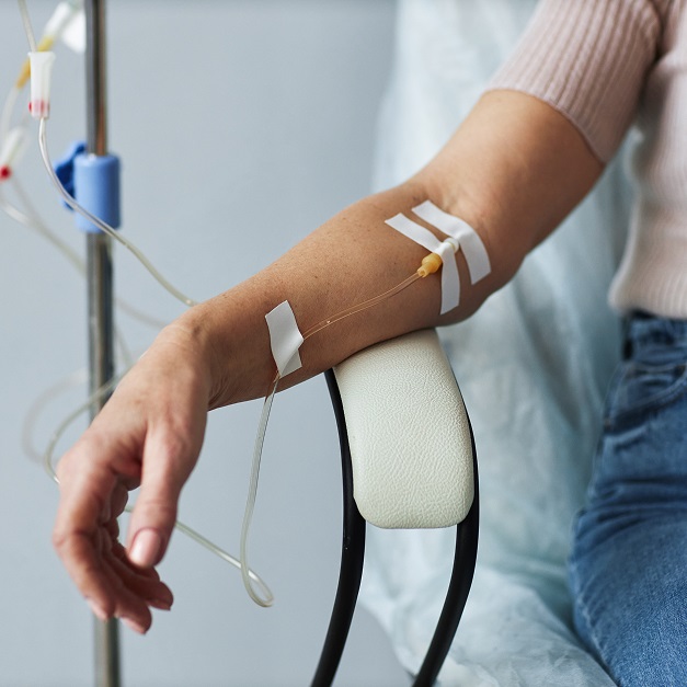 atient receiving IV Vitamin Therapy in Boynton Beach at wellness clinic